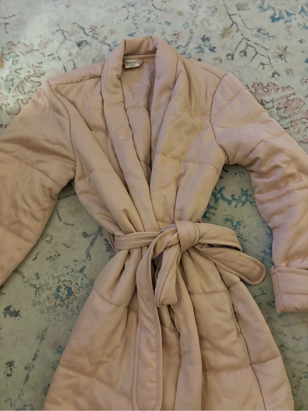 Soma Intimates & Sleepwear Nwt Soma Puffer Short Robe. Size Small. Blush color.